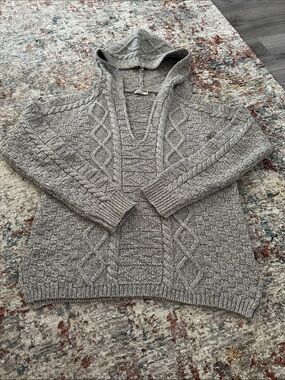 Faherty Neutral Heather Gray Cable Knit Hooded Pullover